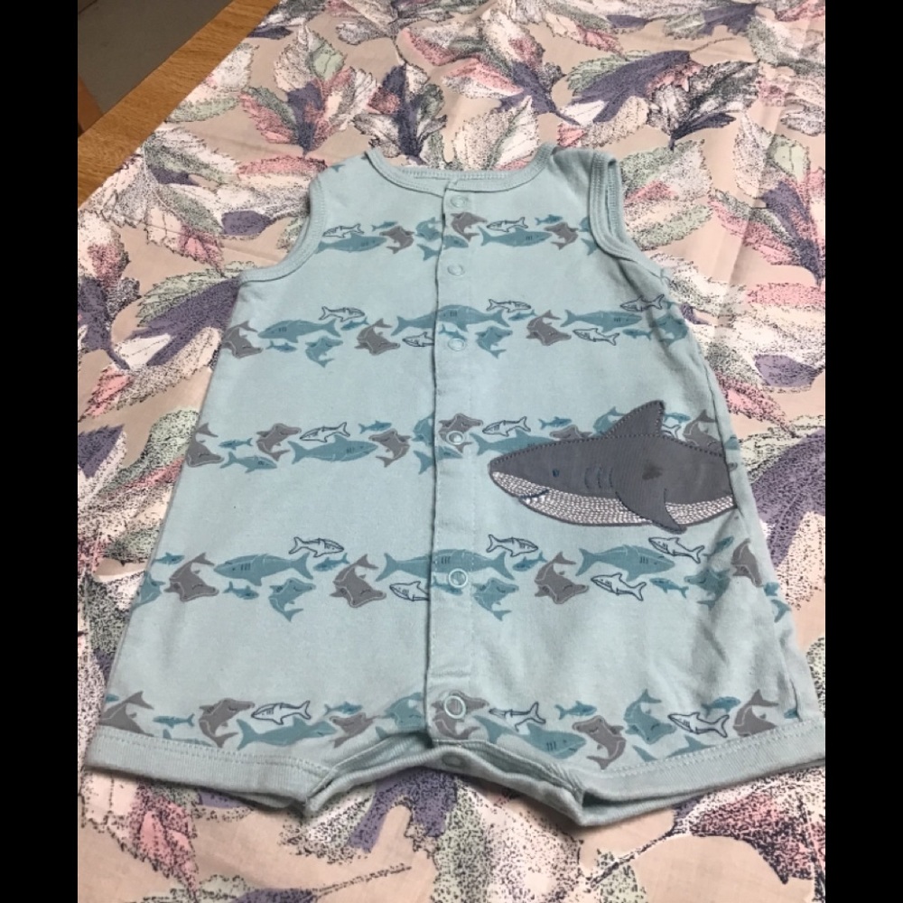 Child of mine onesie 🦈 blue gray 3-6mo. Cotton cute design.